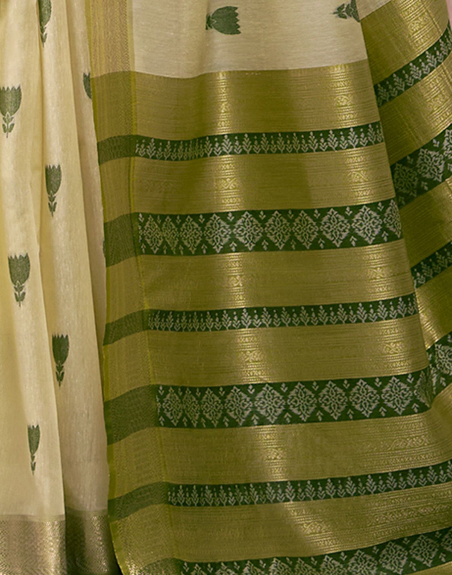 Light Yellow Cotton Woven Saree
