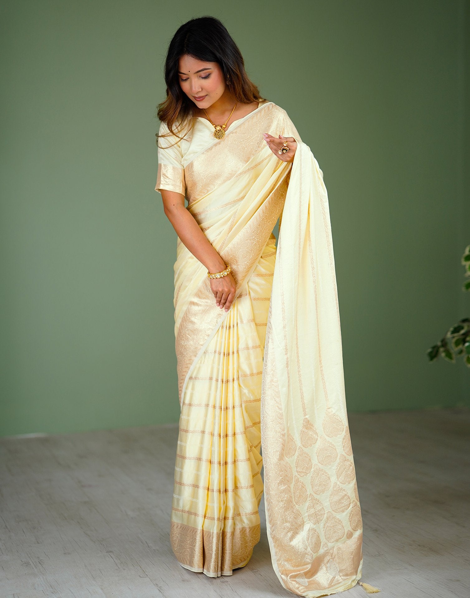 Cream Silk Woven Kanjivaram Saree