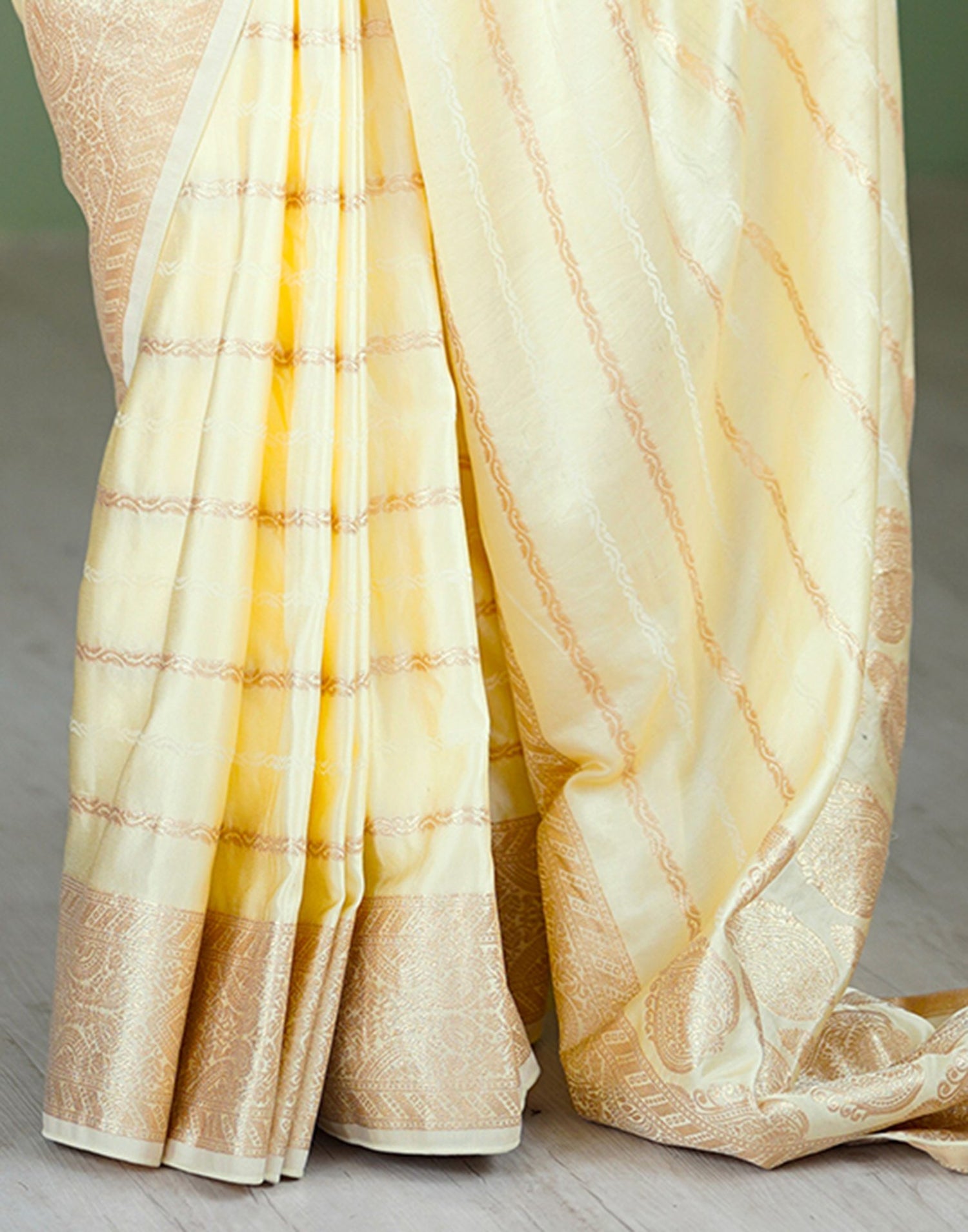 Cream Silk Woven Kanjivaram Saree