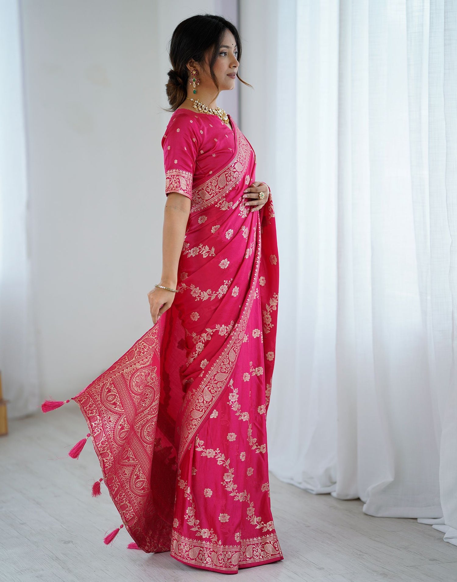 Coral Pink Silk Woven Banarasi Saree