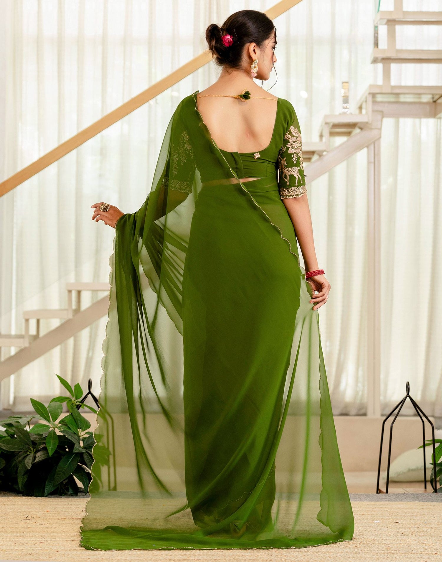 Mehandi Green Georgette Dyed Plain Saree