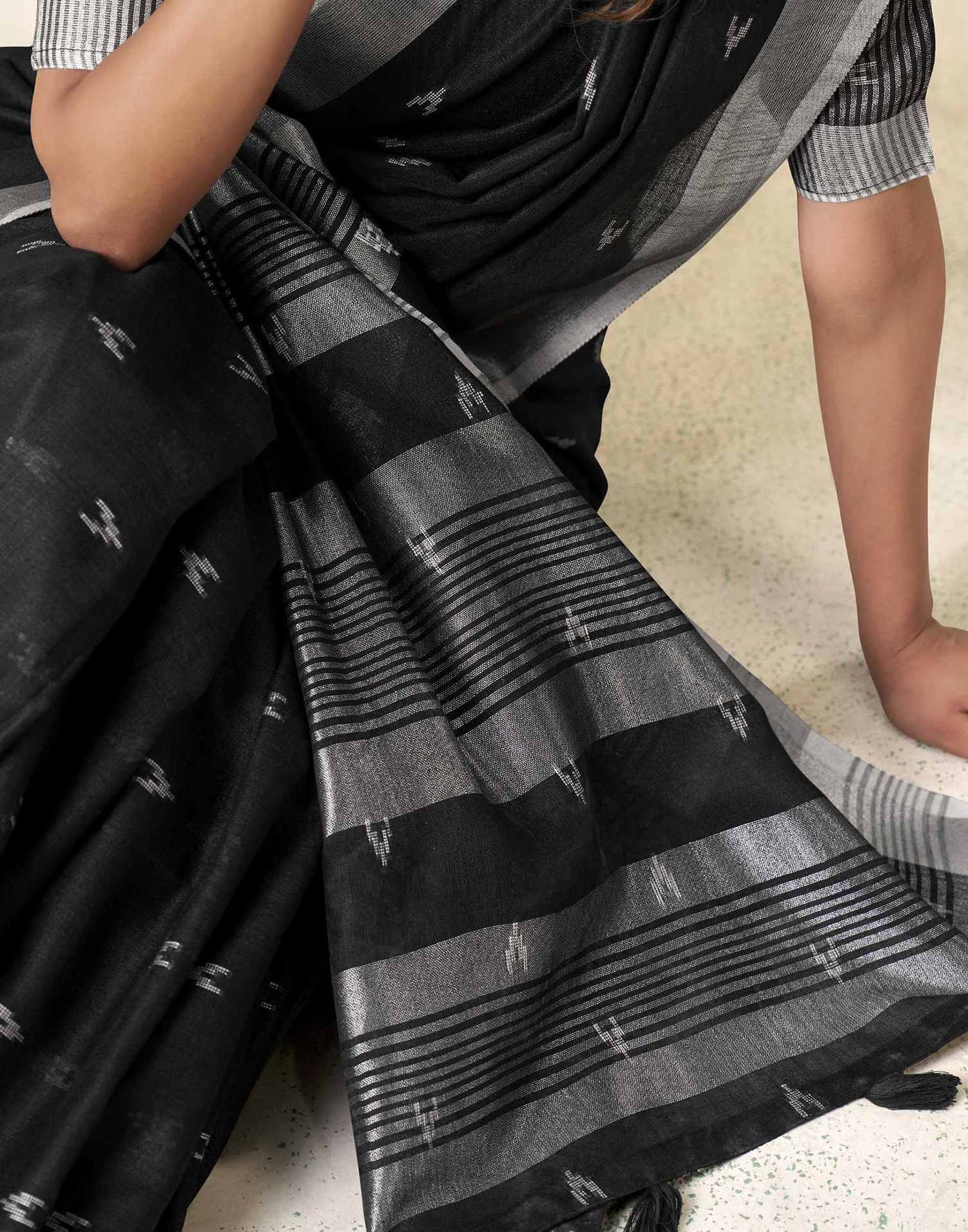 Black Linen Silk Woven Saree