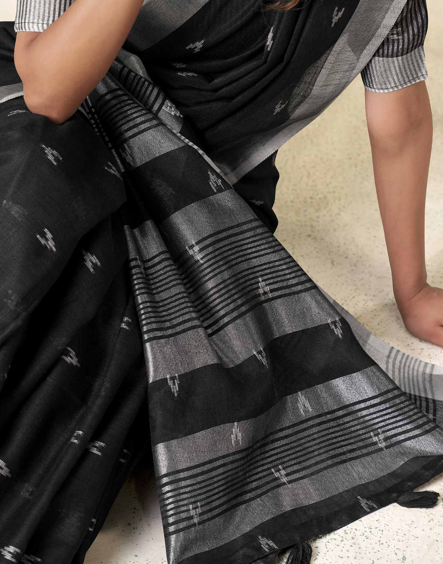 Black Linen Silk Woven Saree