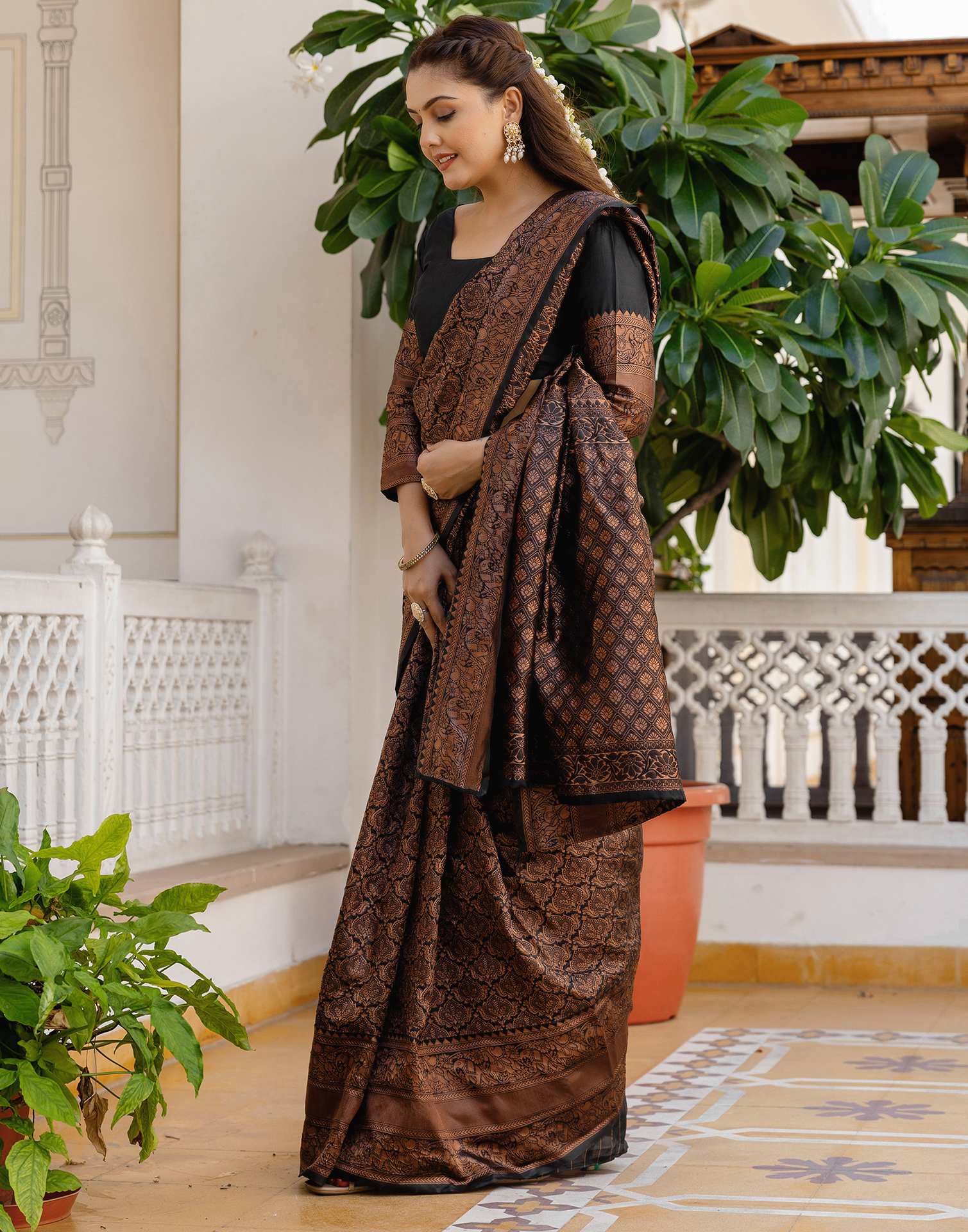 Black Silk Woven Kanjivaram Saree