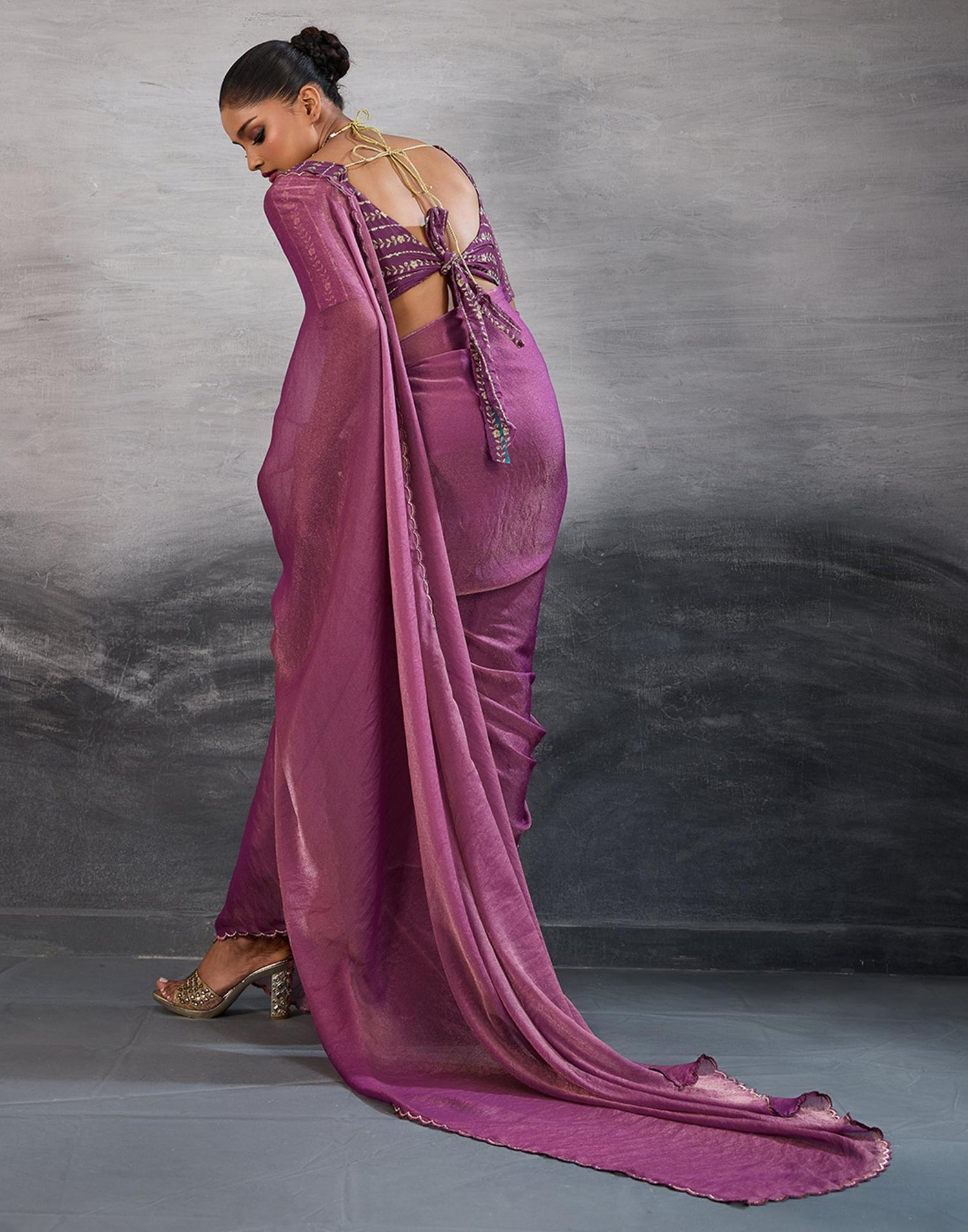 Dusty Purple Shimmer Dyed Plain Saree