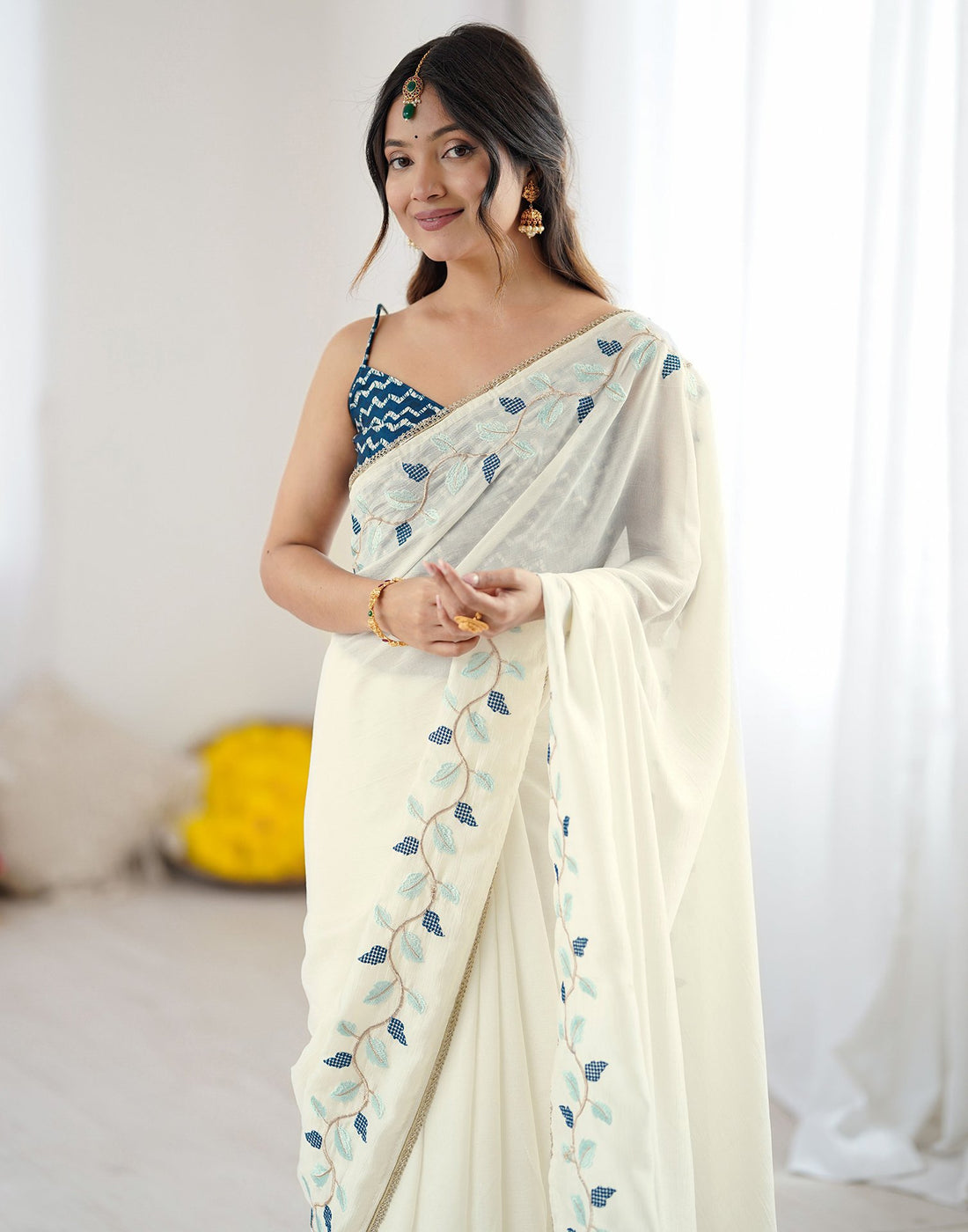 Off White Silk Embroidery Saree