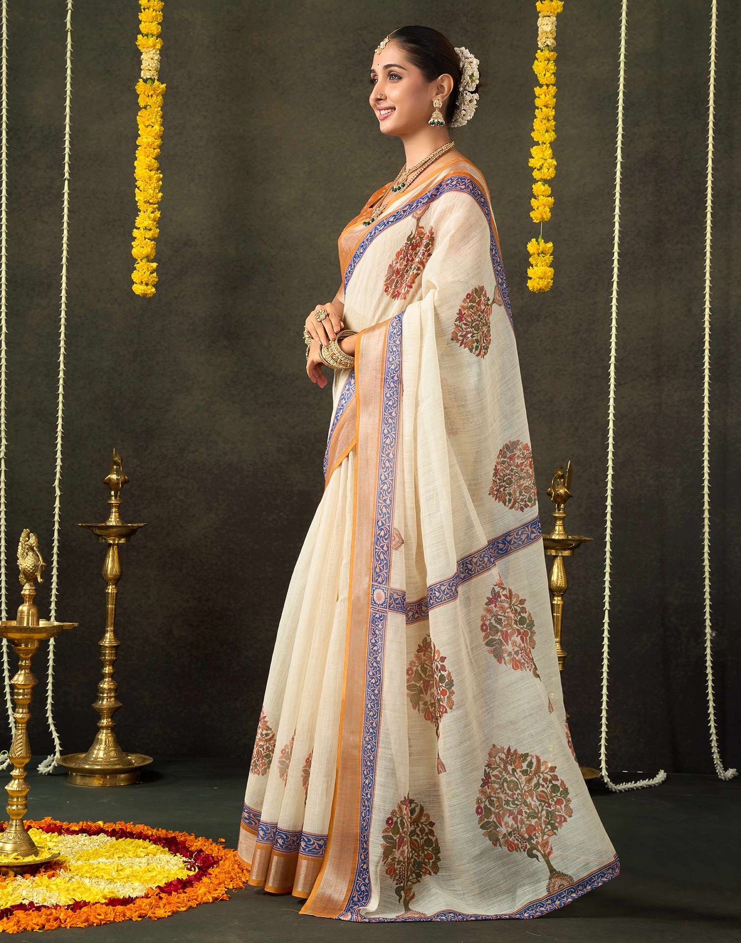 Beige Cotton Printed Saree