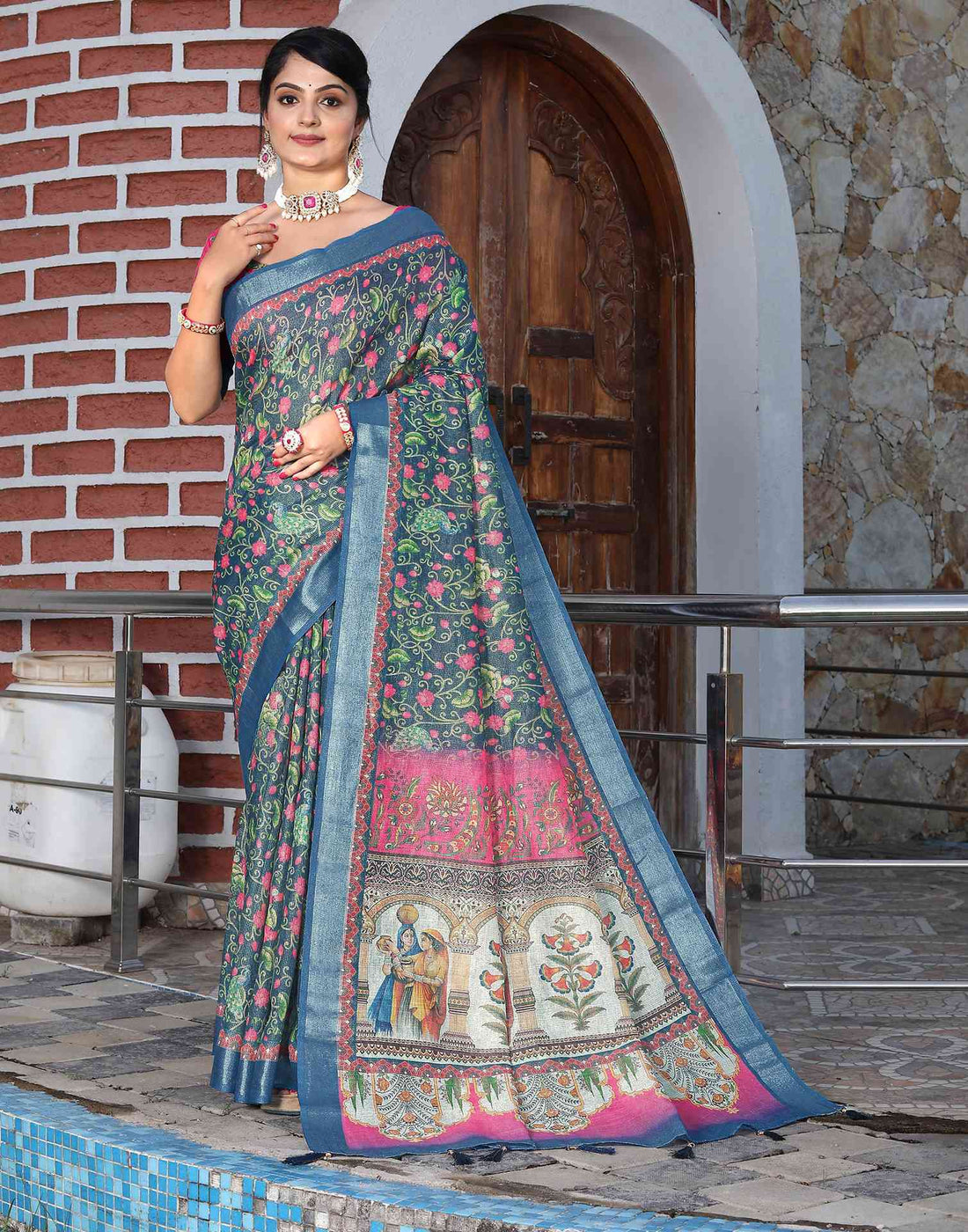 Blue Cotton Floral Printed Saree