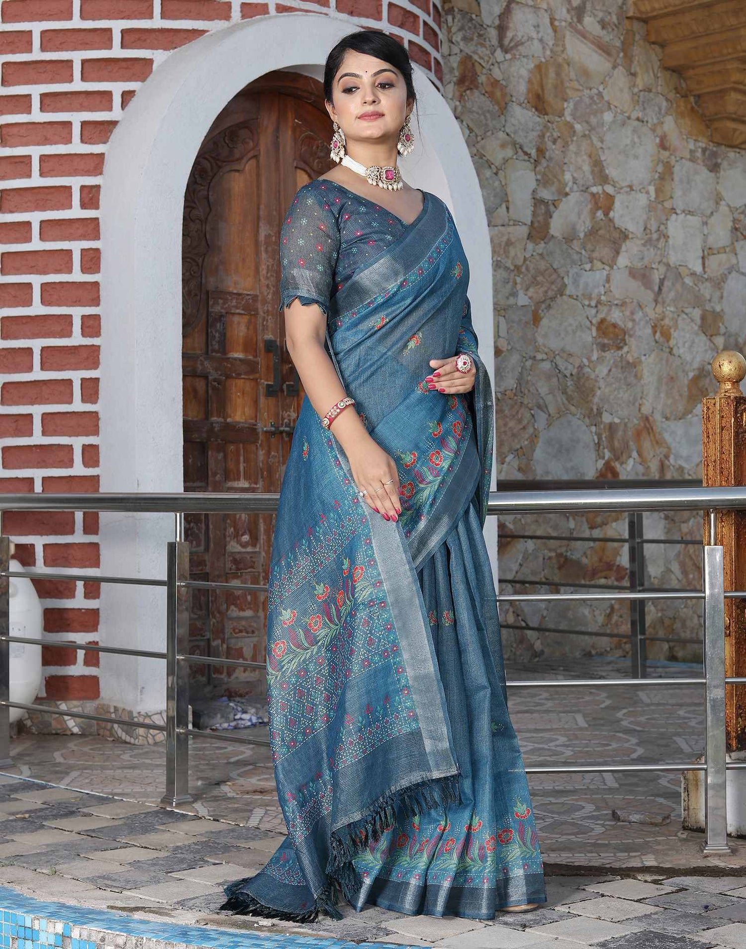 Blue Cotton Floral Printed Saree