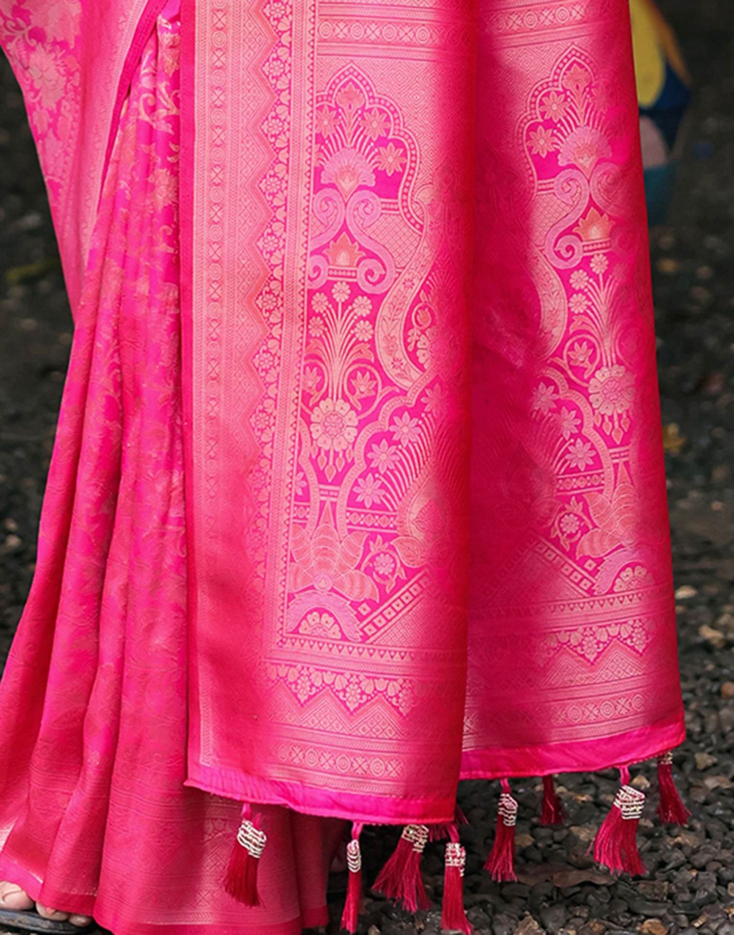Pink Silk Woven Banarasi Saree