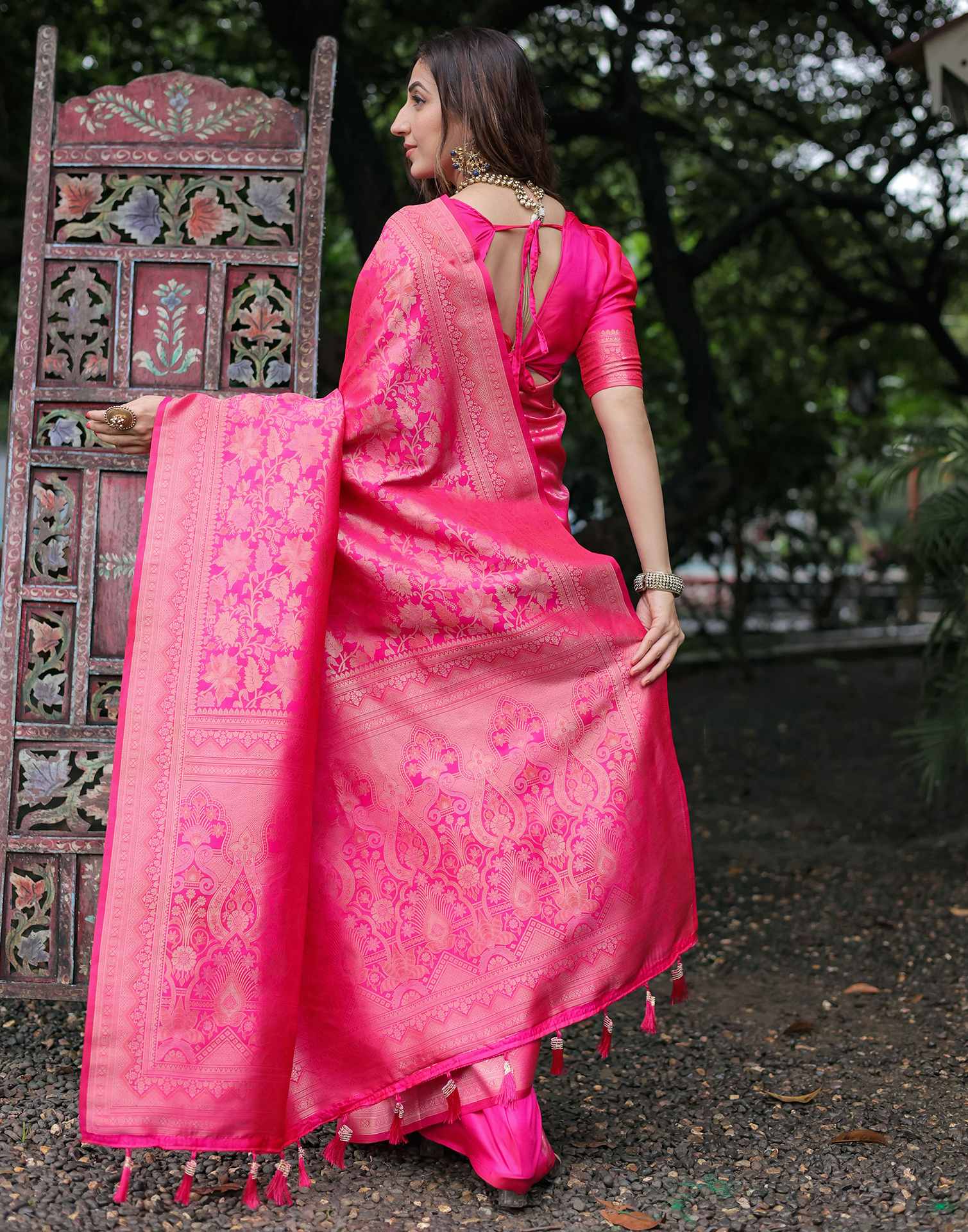 Pink Silk Woven Banarasi Saree