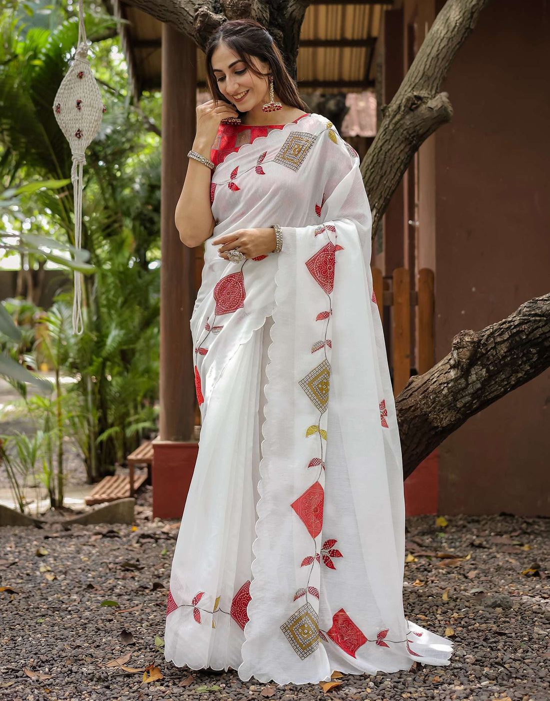 White Cotton Printed Saree
