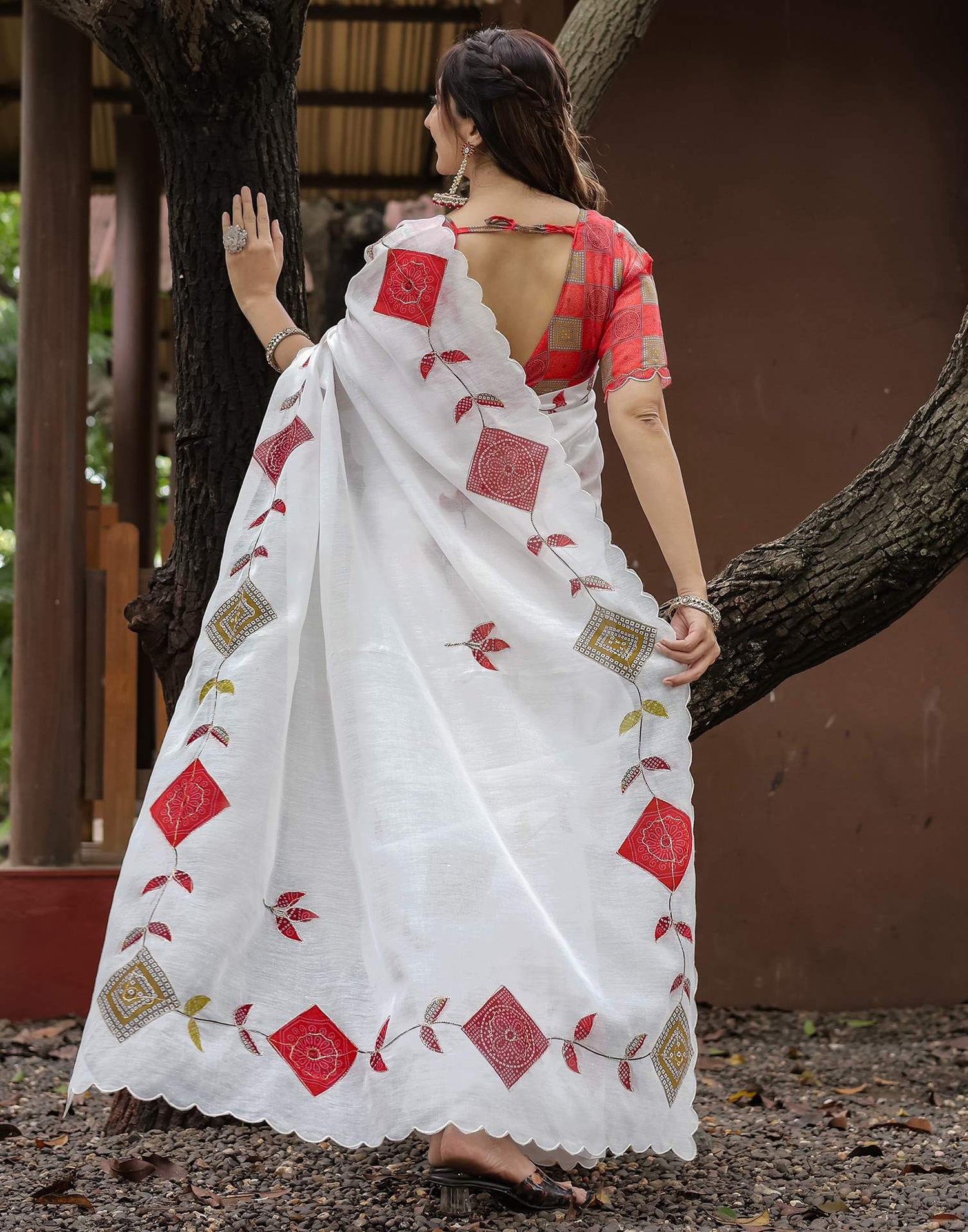 White Cotton Printed Saree