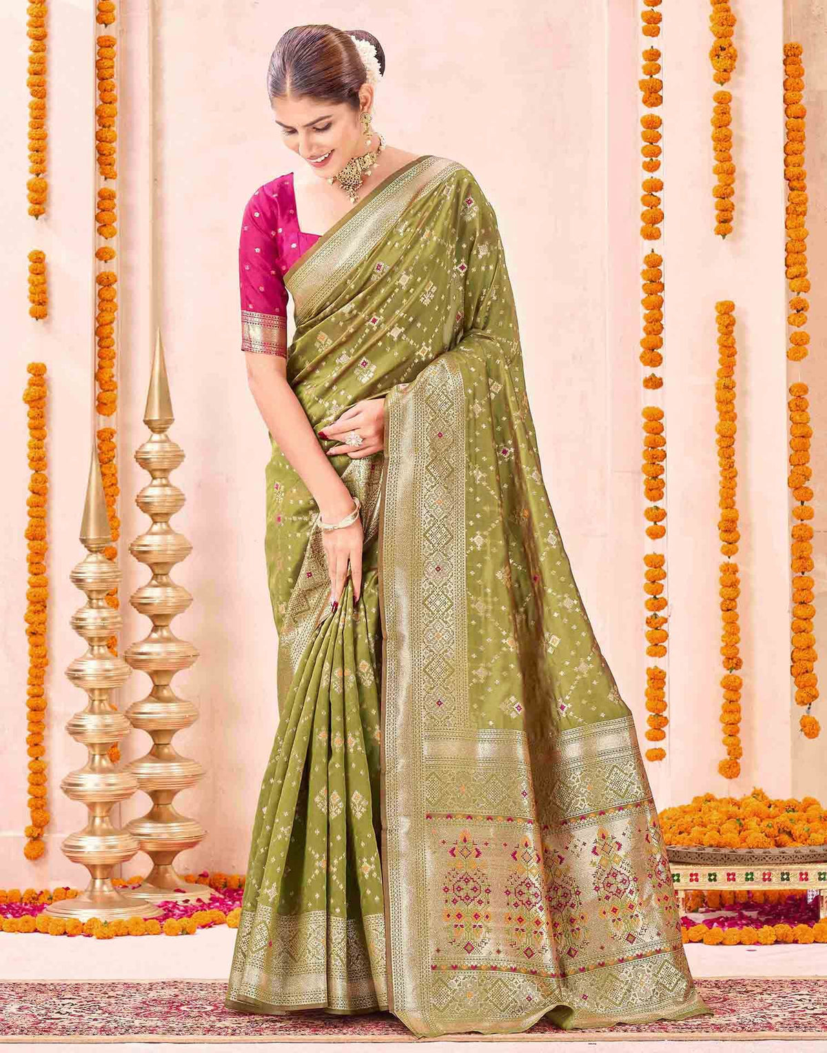 Mehndi Green Silk Woven Patola Saree