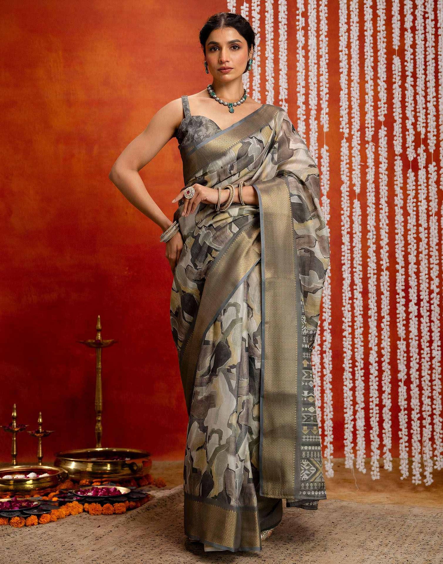 Grey Cotton Printed Woven Saree