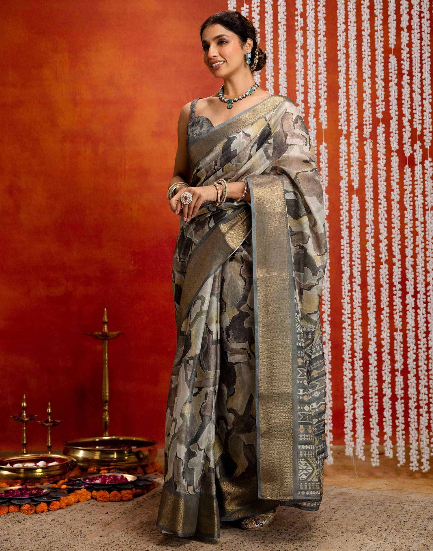Grey Cotton Printed Woven Saree