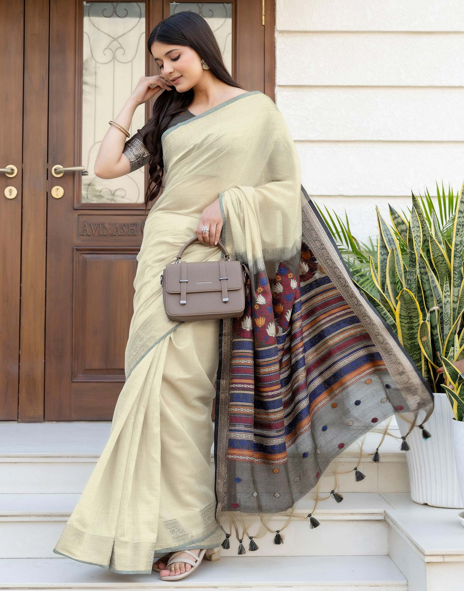 Beige Cotton Linen Woven Printed Saree