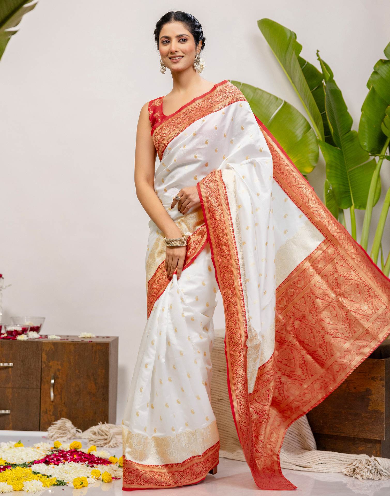 White Silk Woven Kanjivaram Saree