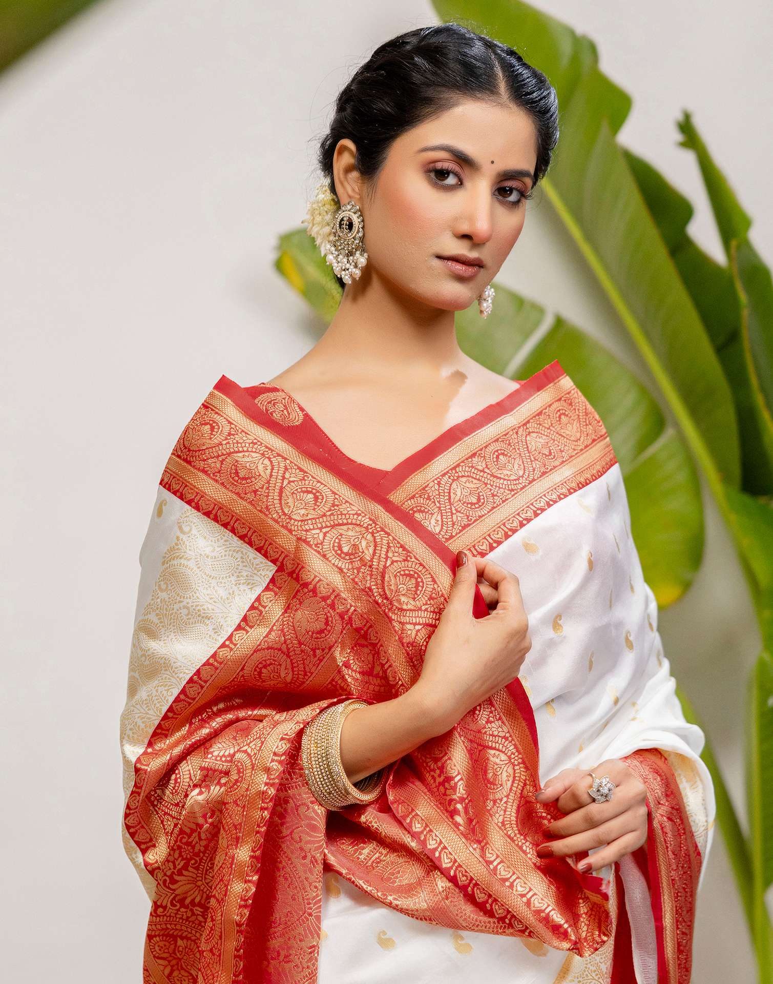 White Silk Woven Kanjivaram Saree