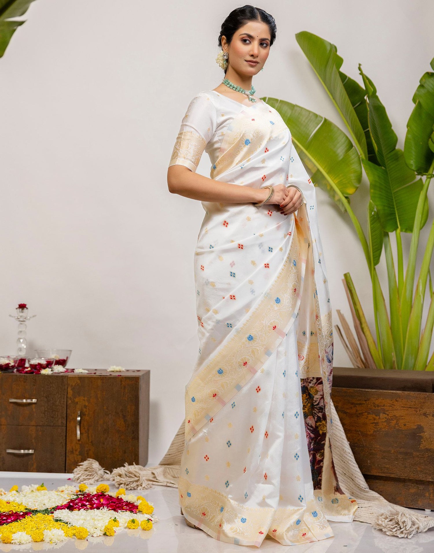 White Silk Woven Banarasi Saree