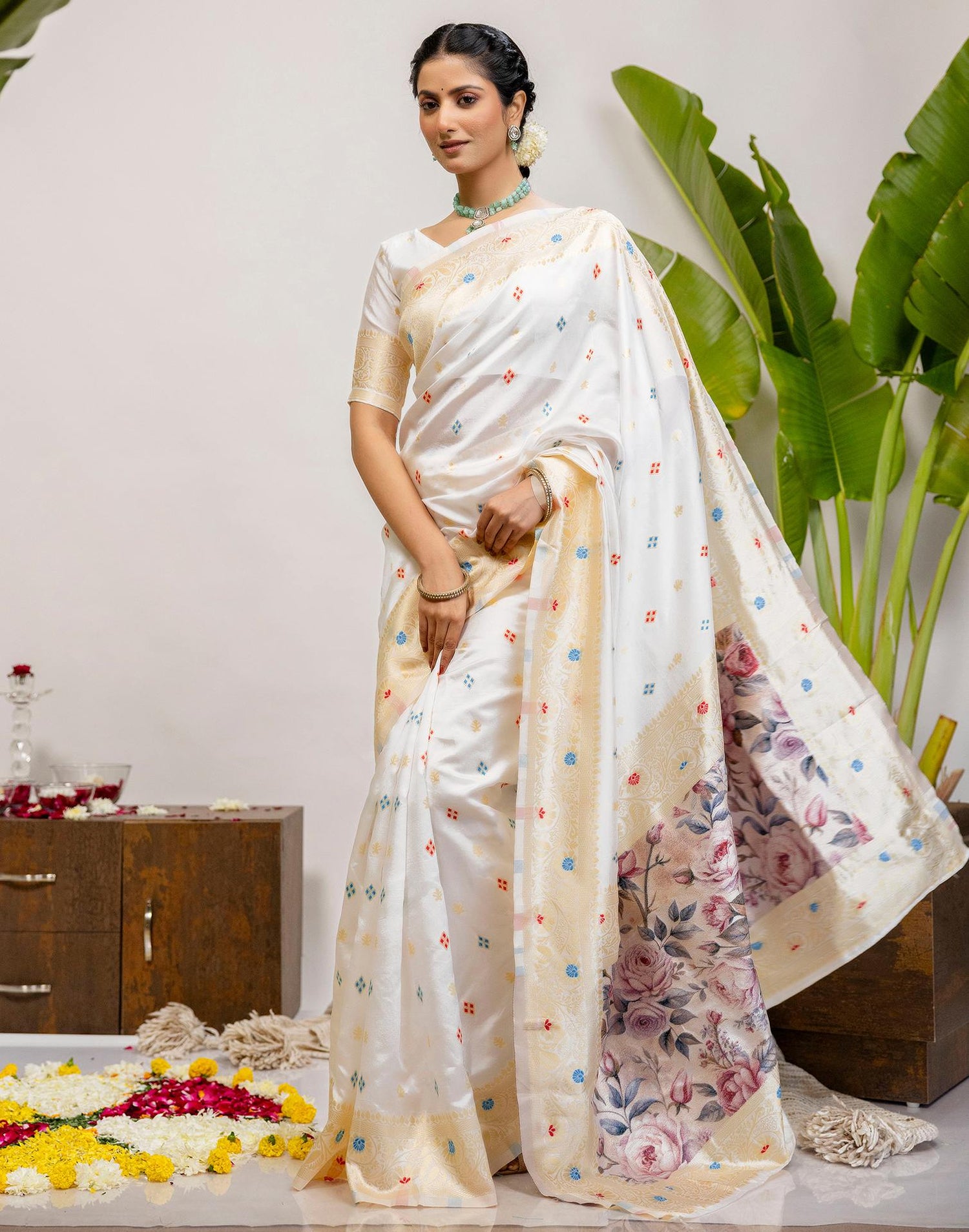 White Silk Woven Banarasi Saree