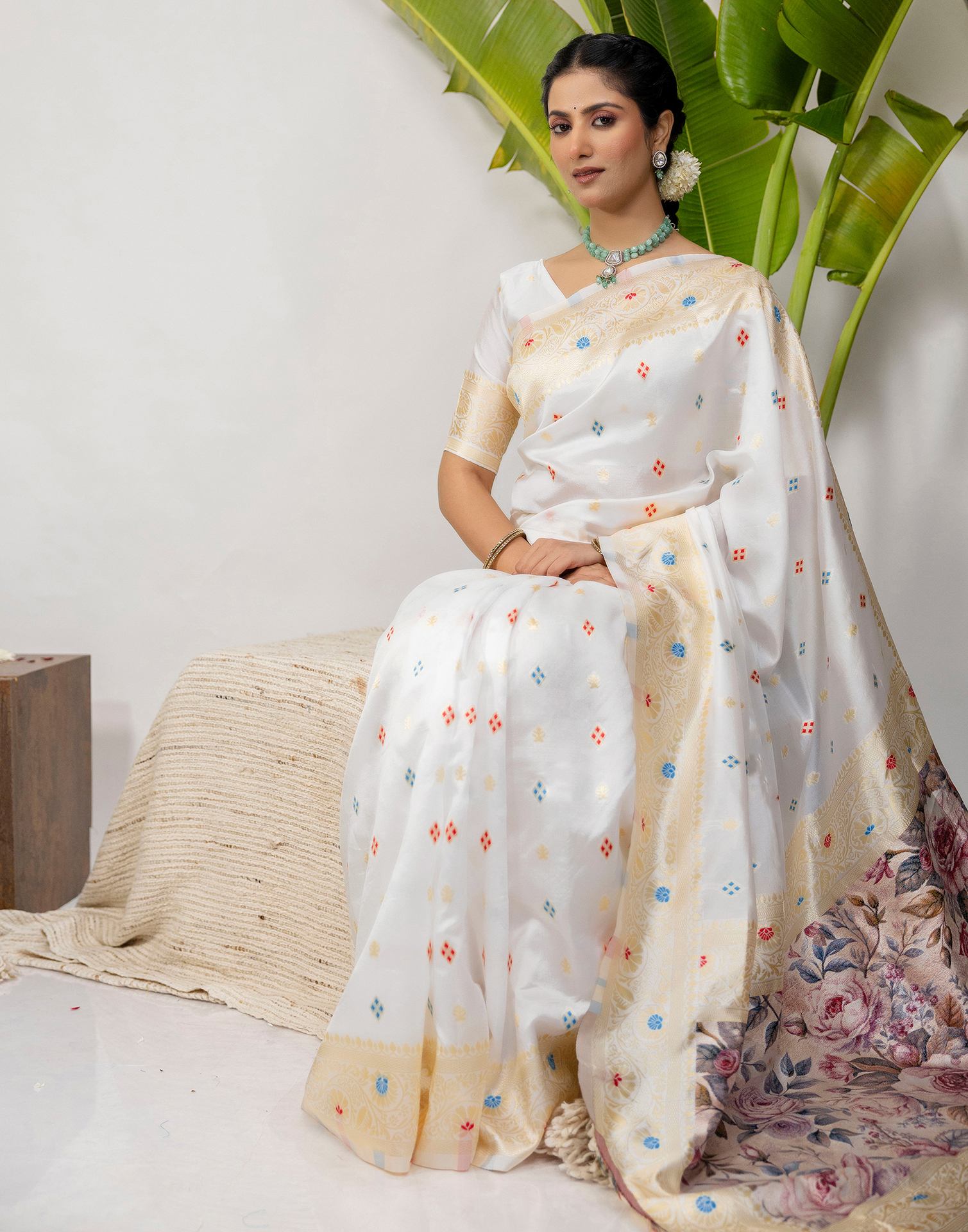 White Silk Woven Banarasi Saree