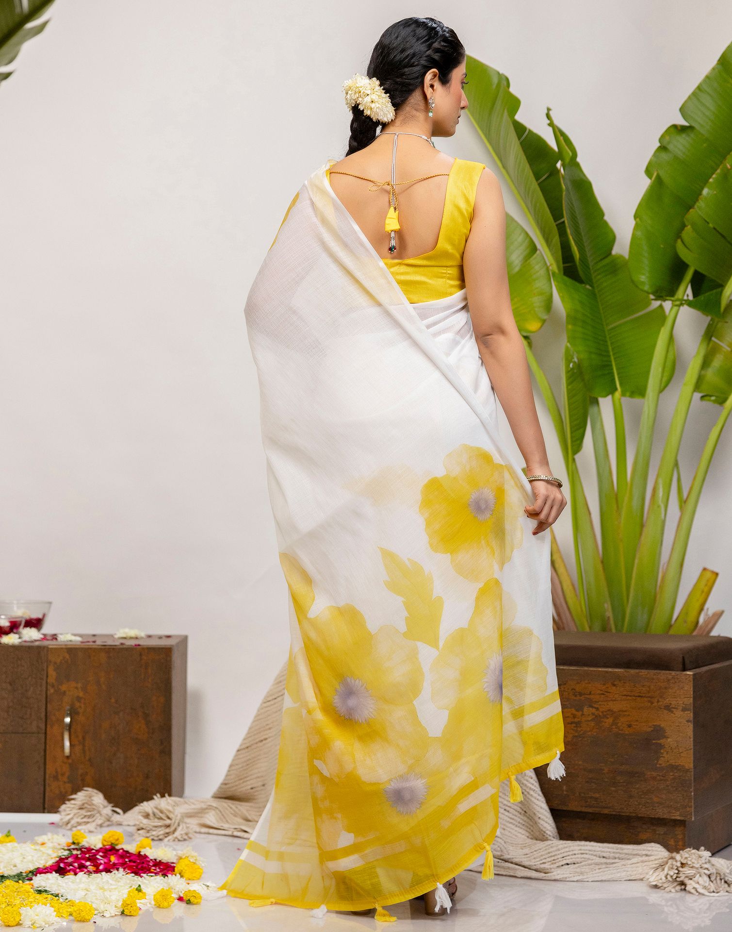 White Cotton Printed Saree