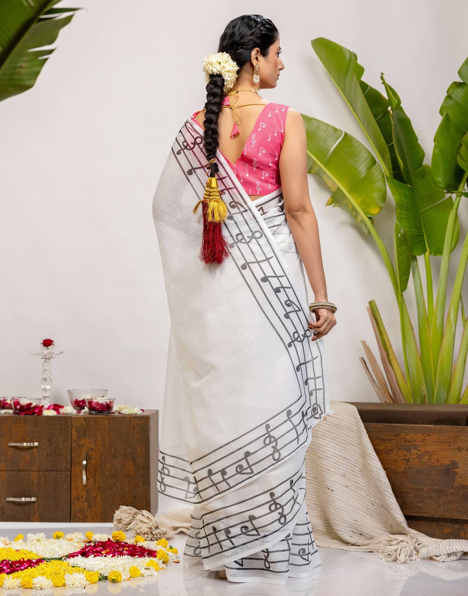 White Cotton Printed Saree