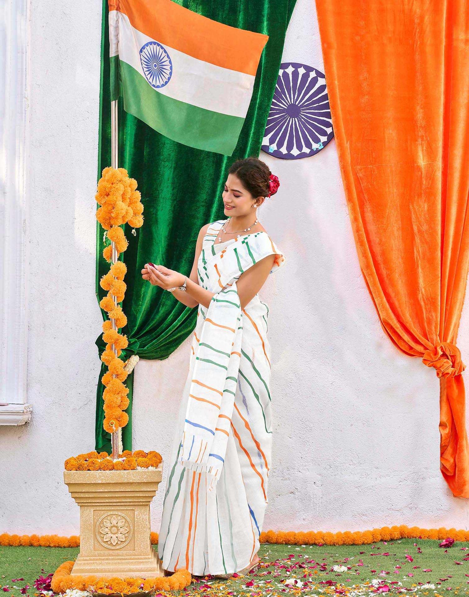 White Linen Printed Saree