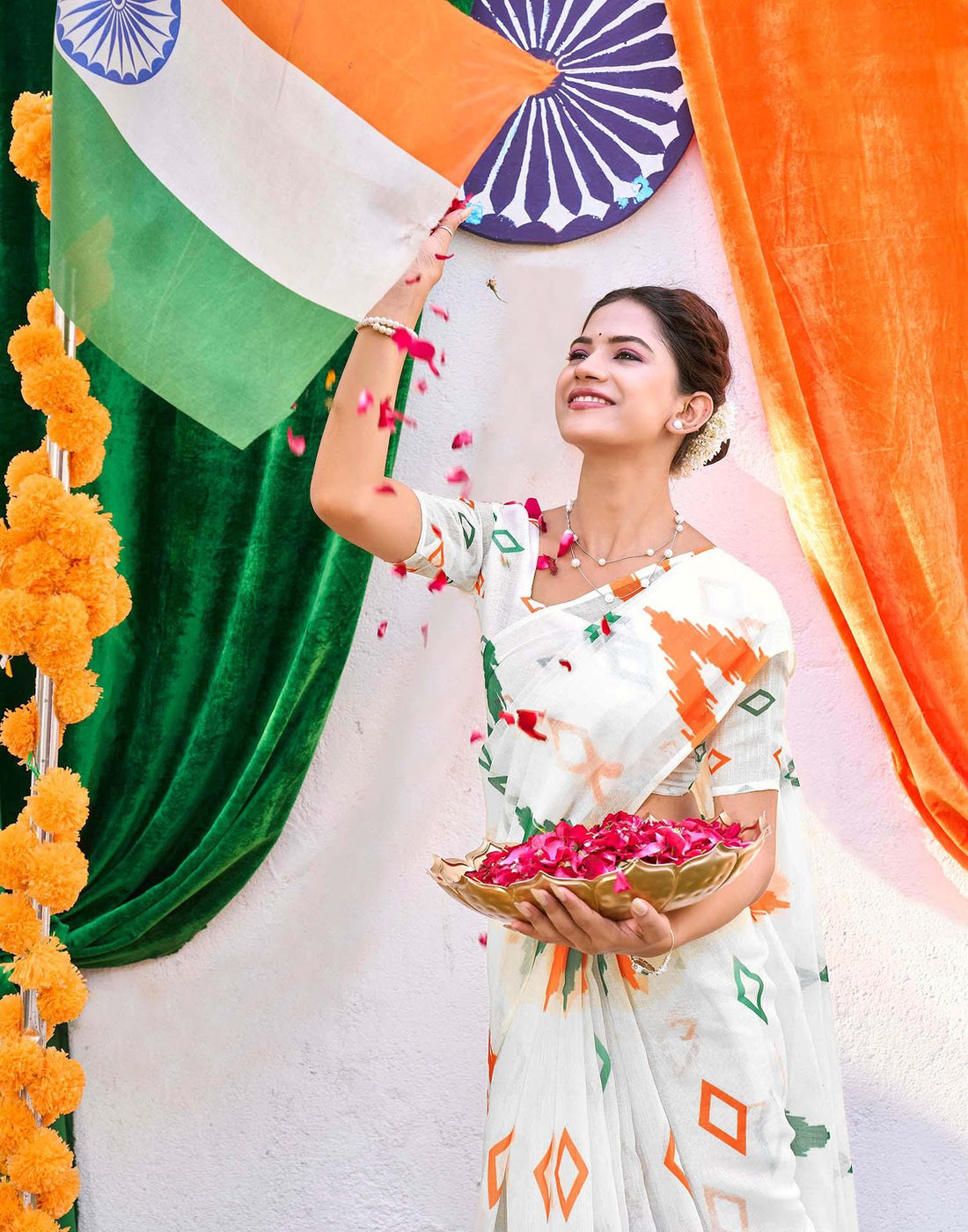 White Linen Printed Saree