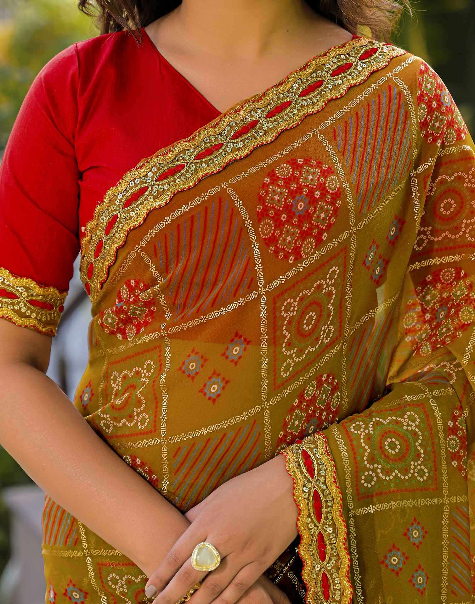 Dusty Brown Georgette Bandhani Printed Lace Saree