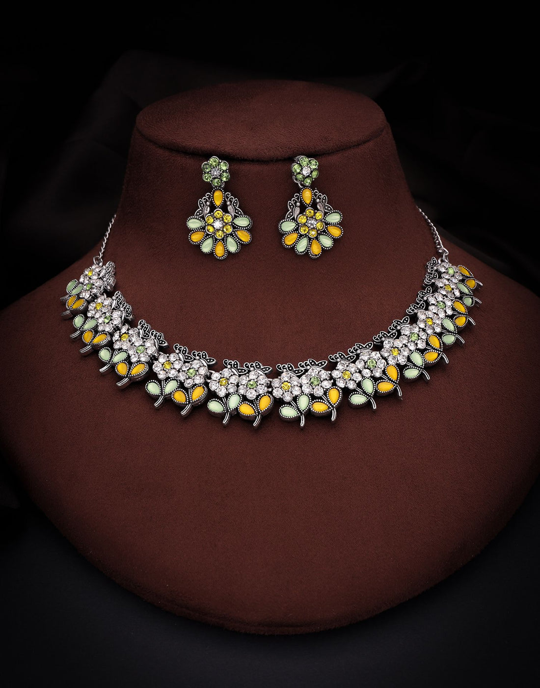 Yellow Silver Choker Necklace Set With Dangle Earring