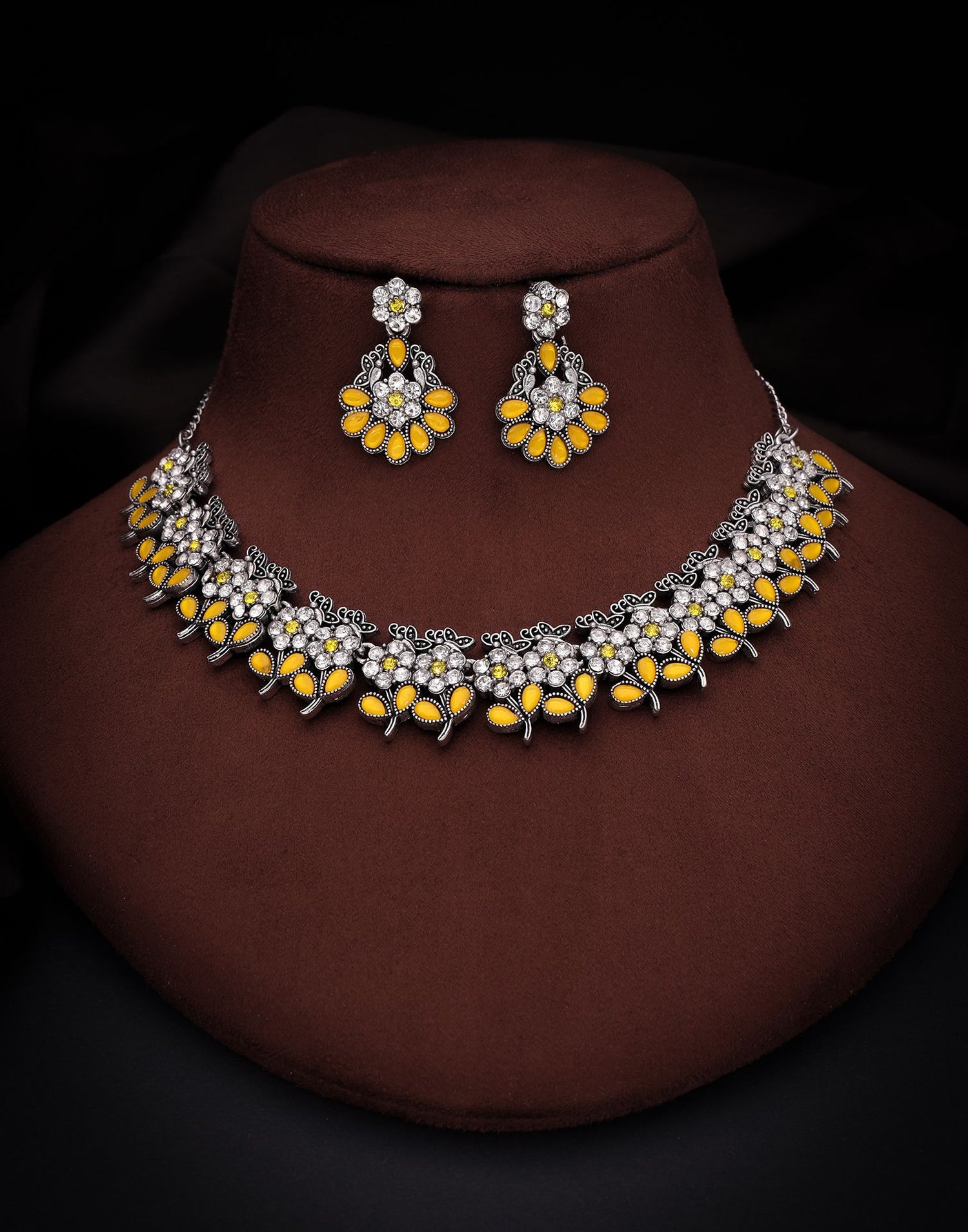 Yellow Silver Choker Necklace Set With Dangle Earring