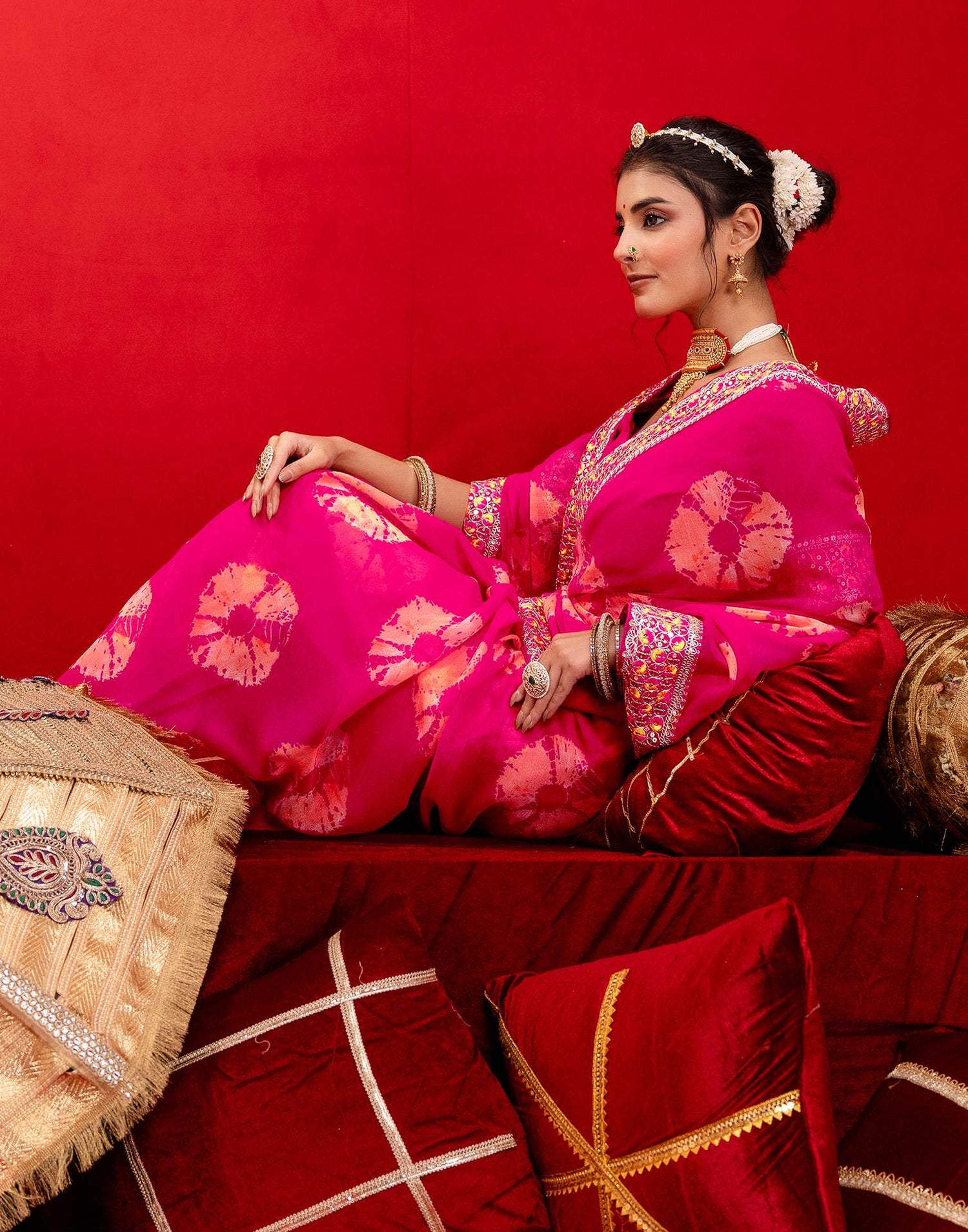 Pink Georgette Bandhani Printed Lace Saree