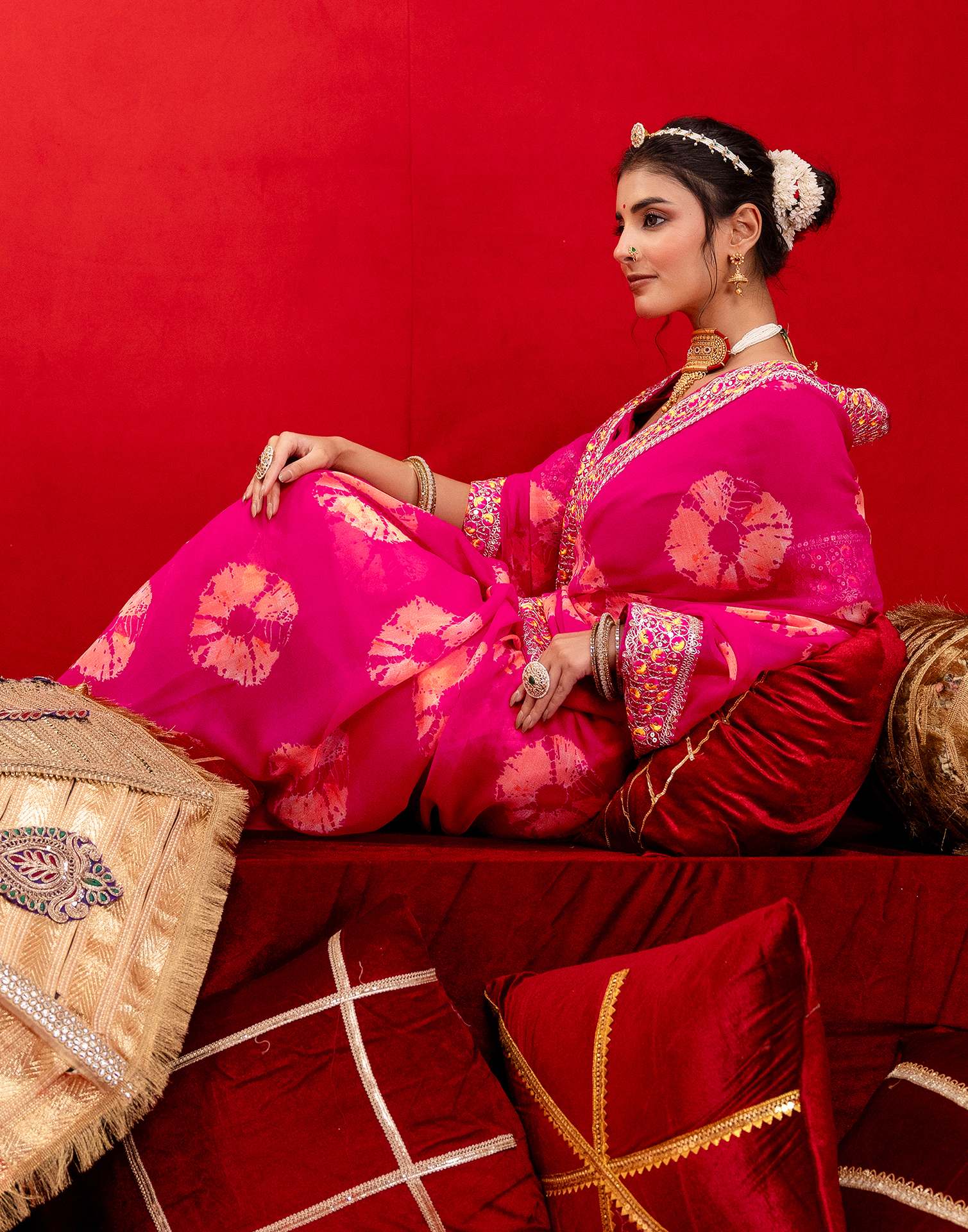 Pink Georgette Bandhani Printed Lace Saree