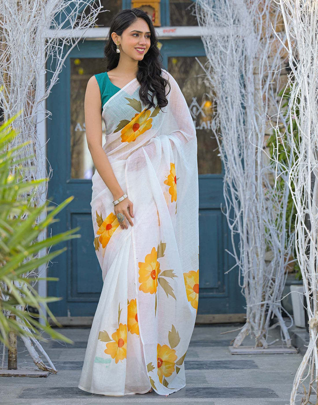 Holi White Linen Floral Printed Saree