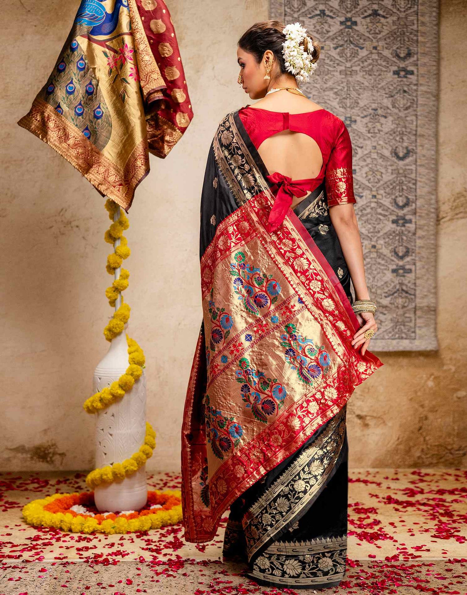 Black Silk Woven Paithani Saree