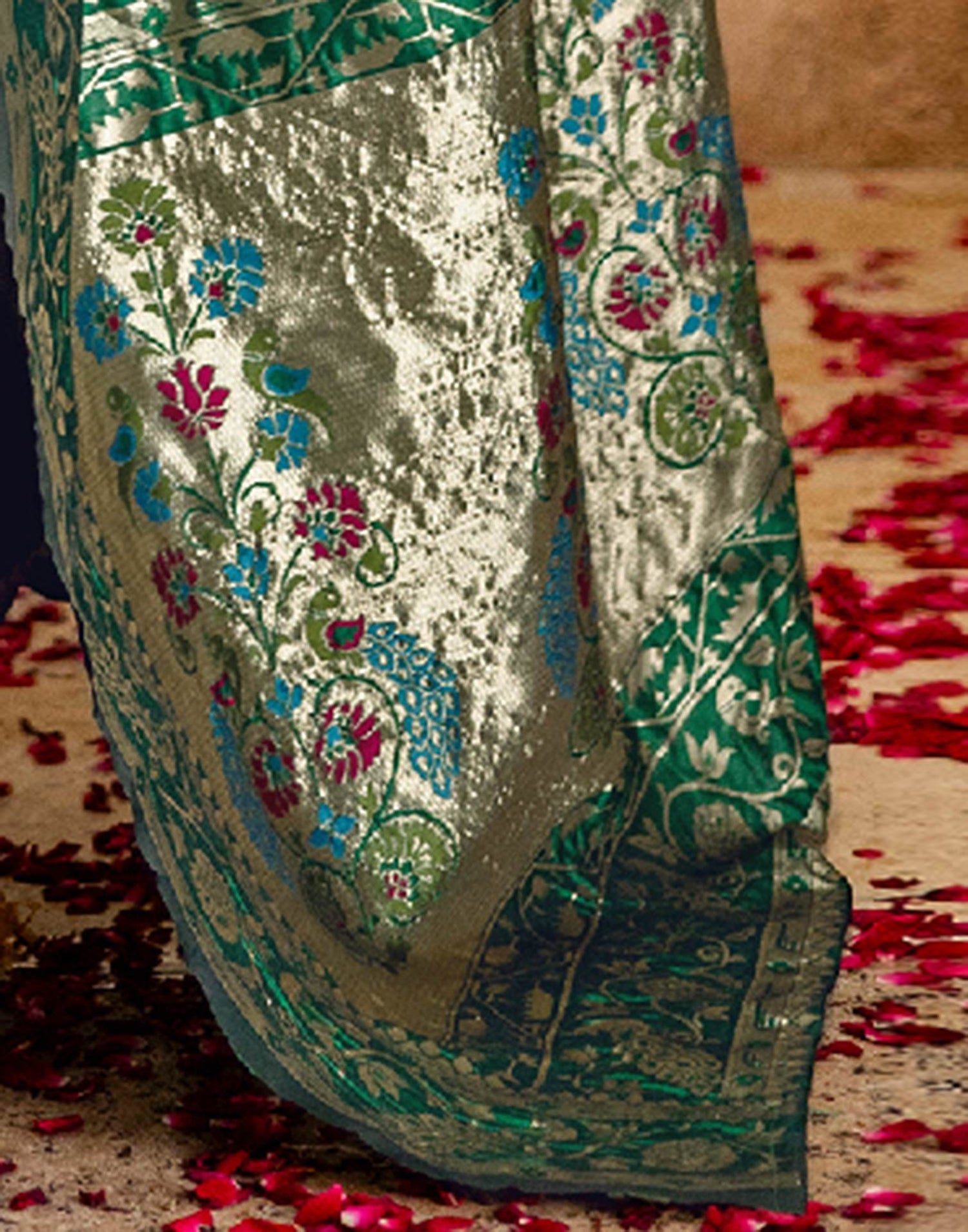 Navy Blue Silk Woven Paithani Saree