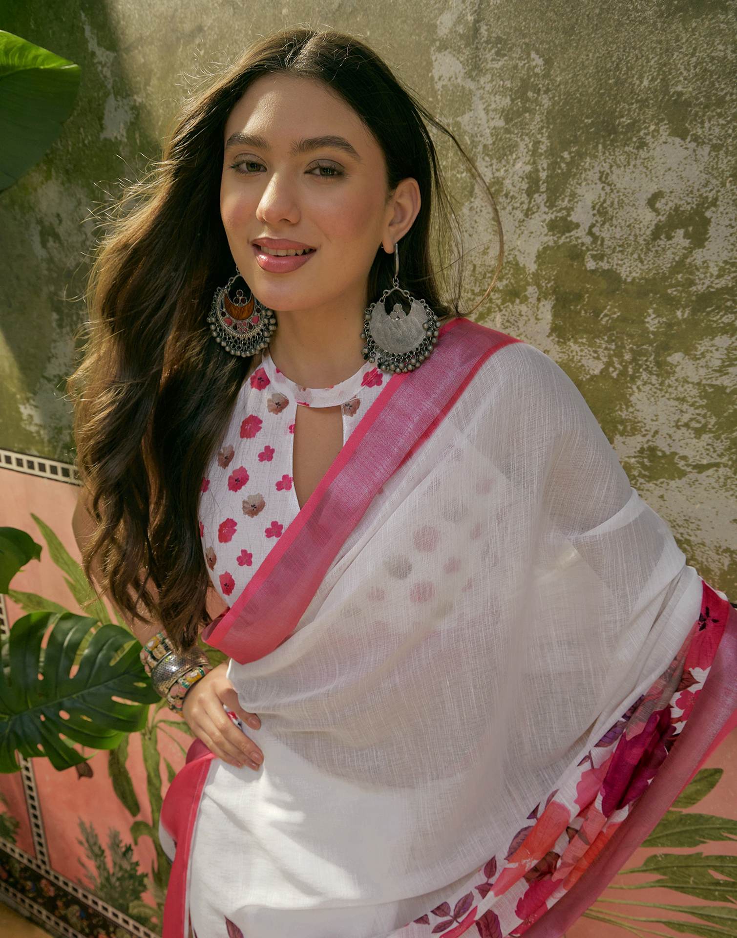 White Linen Floral Printed Saree