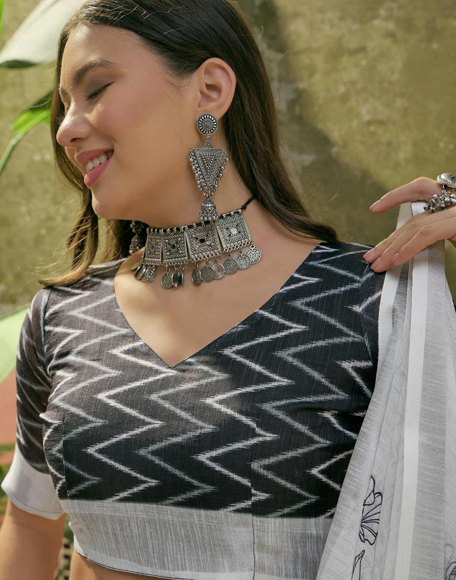 White Linen Floral Printed Saree