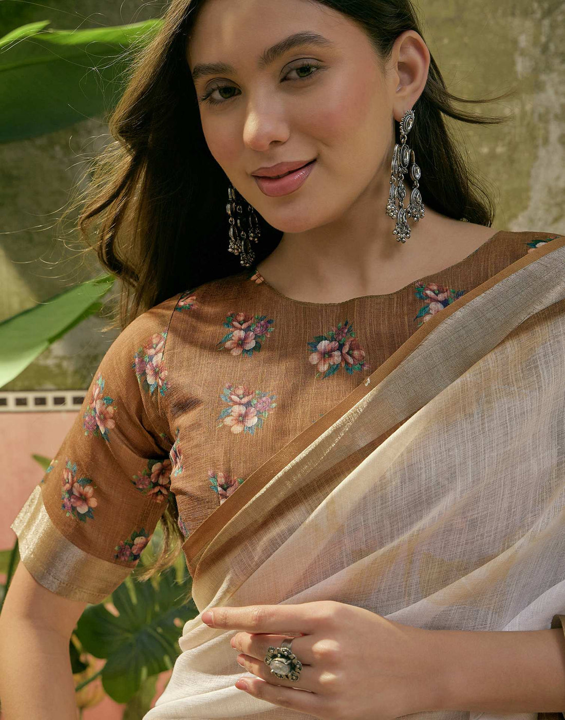 White Linen Floral Printed Saree