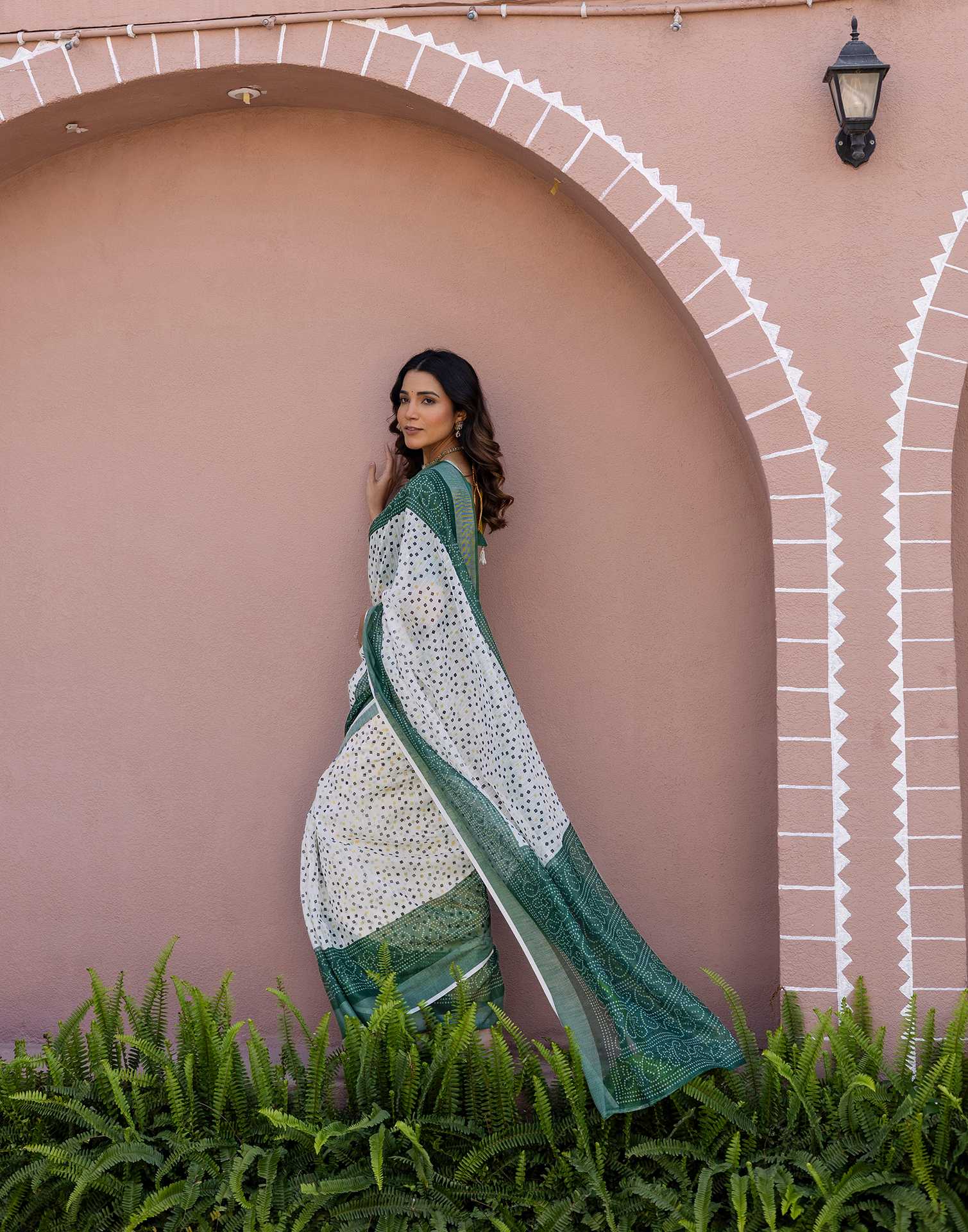 White Linen Bandhani Printed Saree