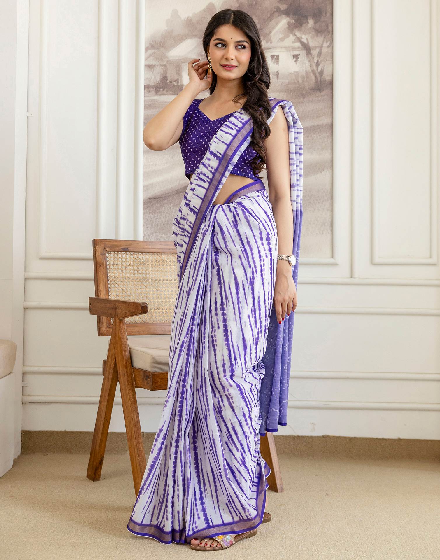 Off White Silk Bandhani Printed Zari Border Saree