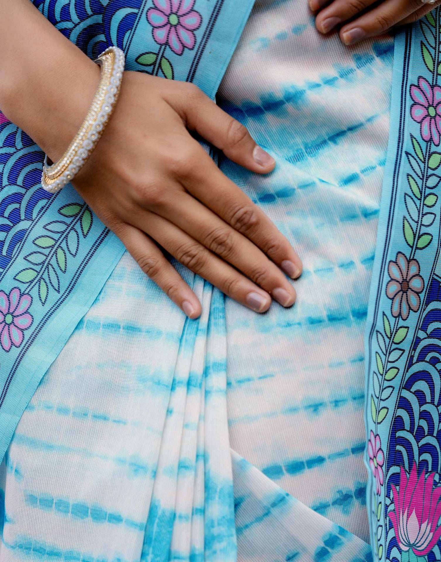 Off White Shimmer Silk Printed Saree
