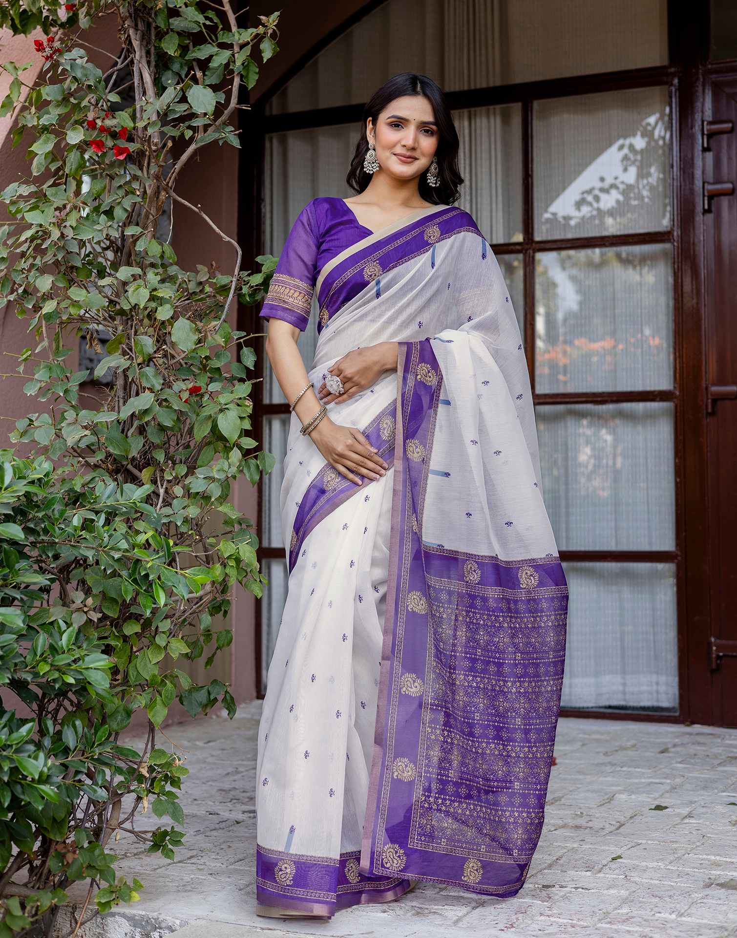 White Linen Printed Saree