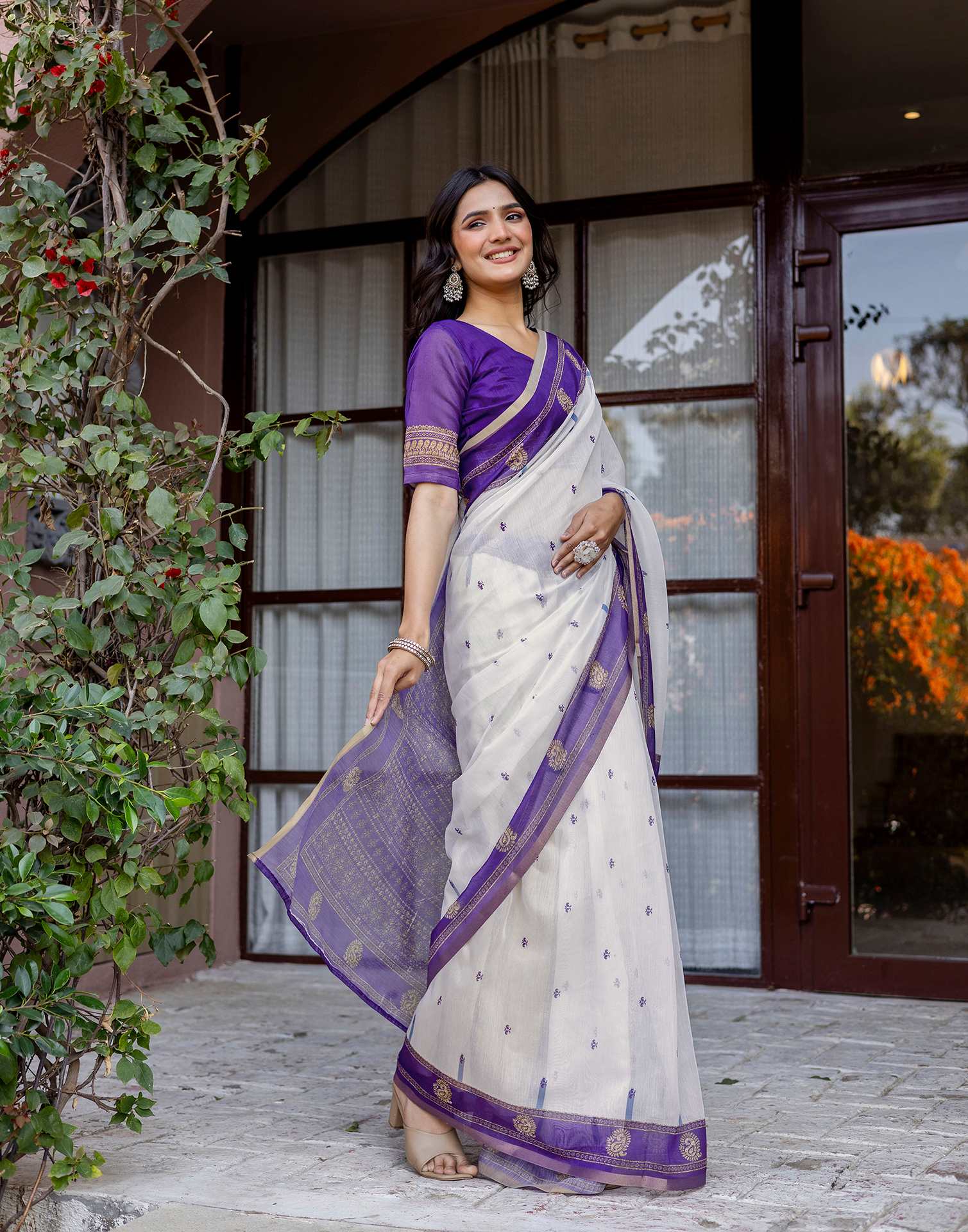 White Linen Printed Saree