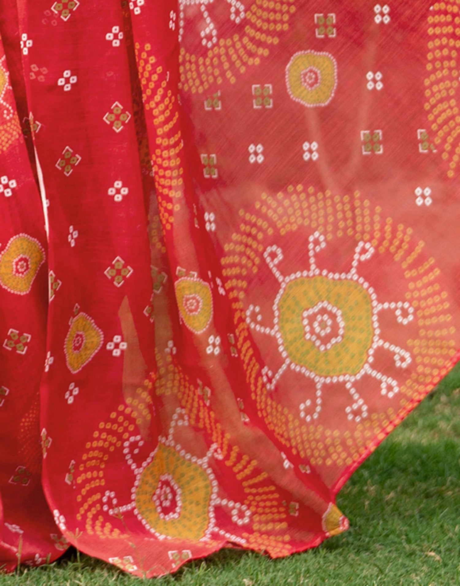 Vat Savitri Special Coral Red Linen Bandhani Printed Saree
