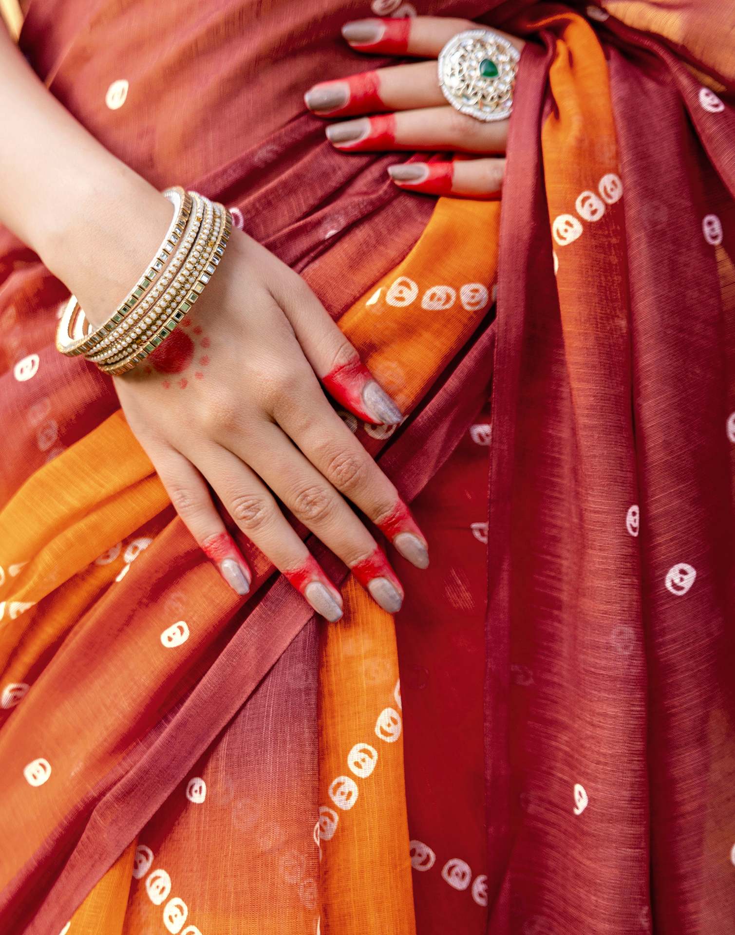 Vat Savitri Special Orange Linen Bandhani Printed Saree