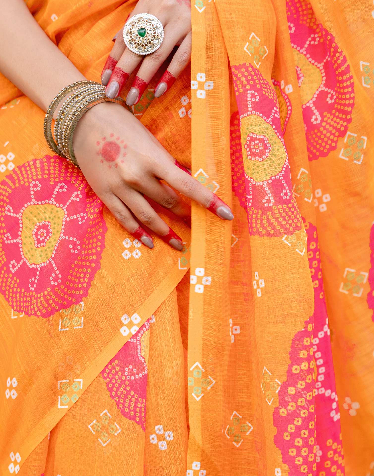 Vat Savitri Special Orange Linen Bandhani Printed Saree