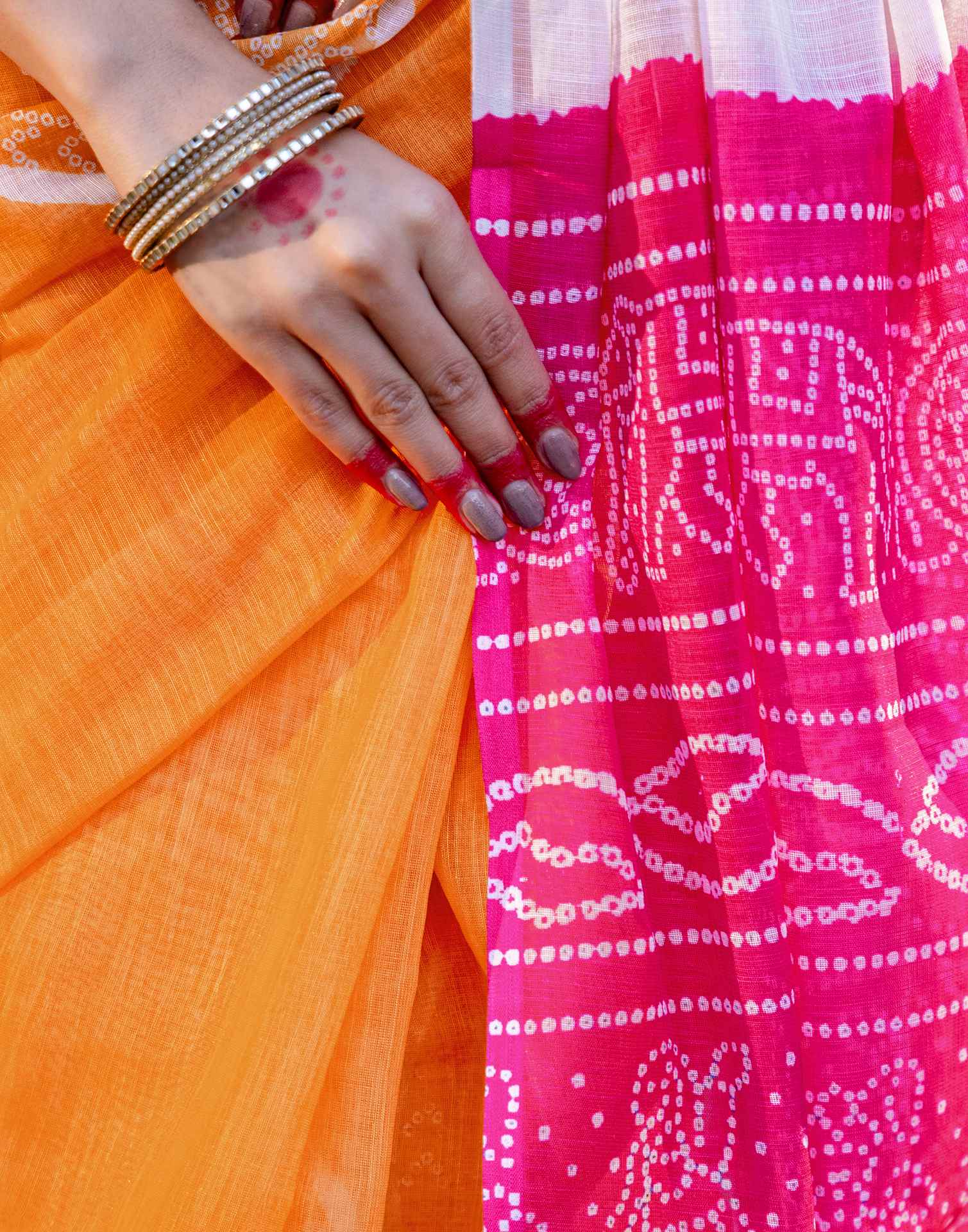 Vat Savitri Special Light Orange Linen Bandhani Printed Saree